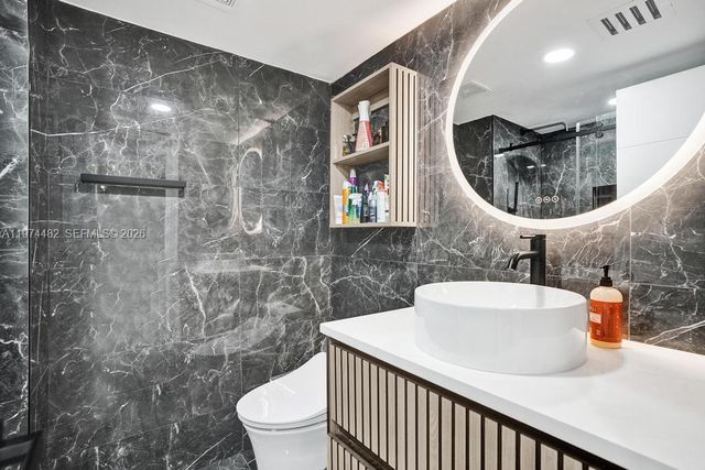 2723 NE 164th St 77, North Miami Beach, FL 33160