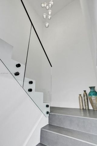 2723 NE 164th St 77, North Miami Beach, FL 33160