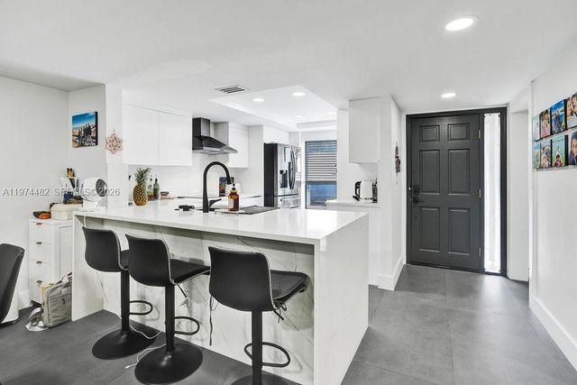 2723 NE 164th St 77, North Miami Beach, FL 33160