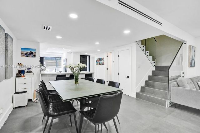 2723 NE 164th St 77, North Miami Beach, FL 33160