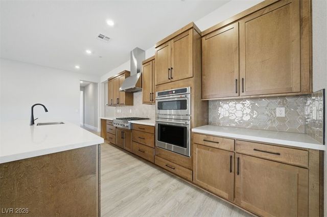 216 Paraggi Bay Drive, Henderson, NV 89011