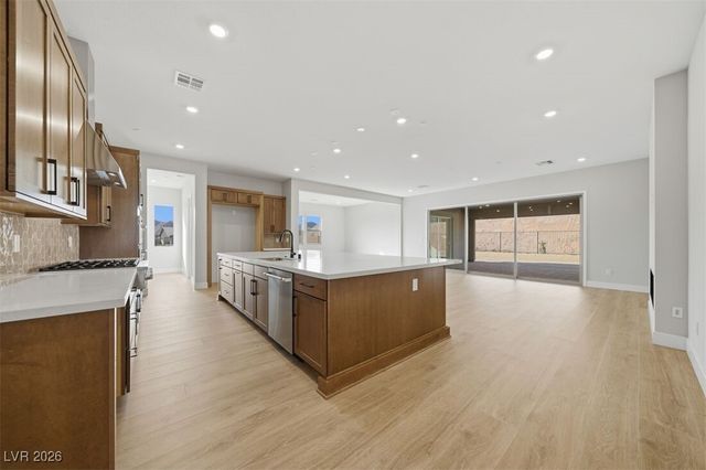 216 Paraggi Bay Drive, Henderson, NV 89011