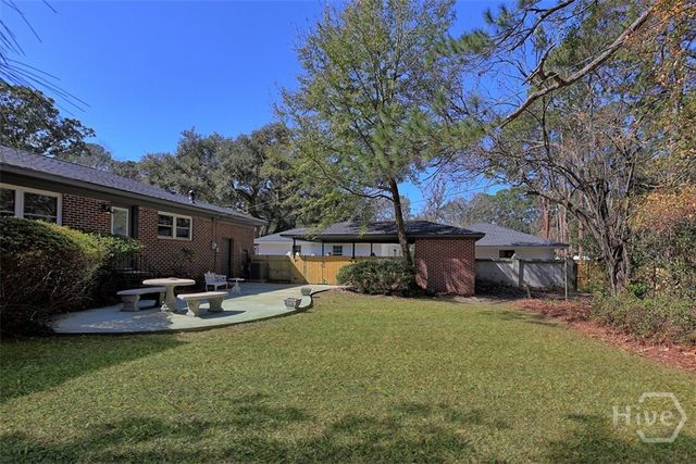 20 E 67th Street, Savannah, GA 31405