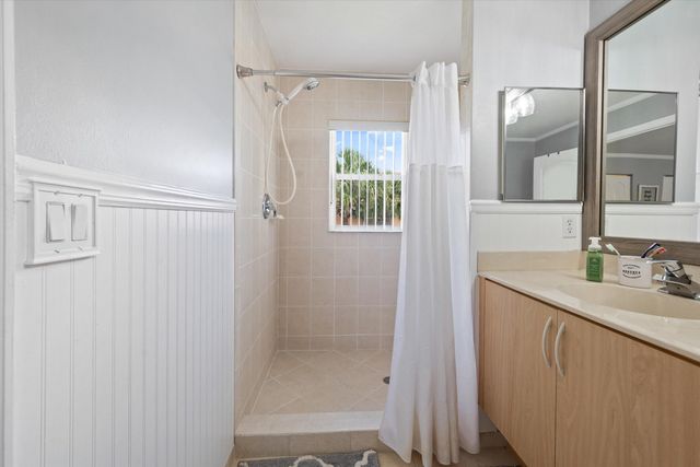 214 River Bluff Lane, Royal Palm Beach, FL 33411