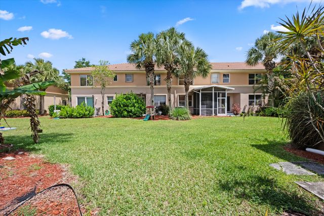 214 River Bluff Lane, Royal Palm Beach, FL 33411