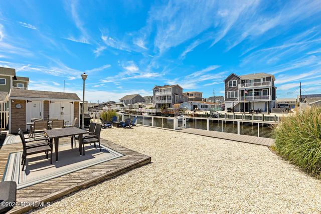 80 Mary Alice Road, Manahawkin, NJ 08050