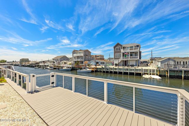 80 Mary Alice Road, Manahawkin, NJ 08050