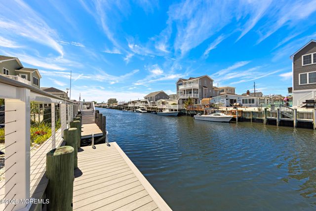 80 Mary Alice Road, Manahawkin, NJ 08050