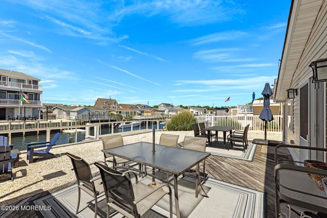 80 Mary Alice Road, Manahawkin, NJ 08050