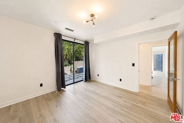 2230 Glendale Boulevard, Los Angeles, CA 90039