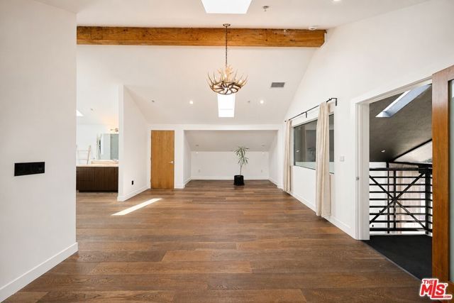 2230 Glendale Boulevard, Los Angeles, CA 90039