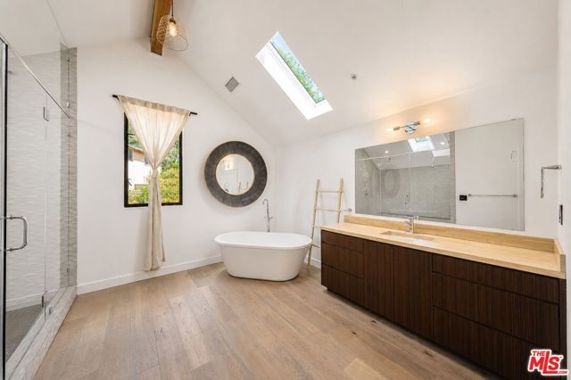 2230 Glendale Boulevard, Los Angeles, CA 90039