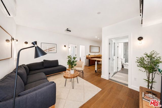 2230 Glendale Boulevard, Los Angeles, CA 90039
