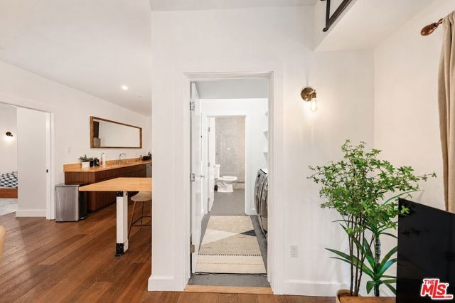 2230 Glendale Boulevard, Los Angeles, CA 90039