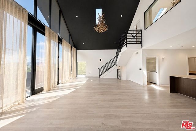 2230 Glendale Boulevard, Los Angeles, CA 90039