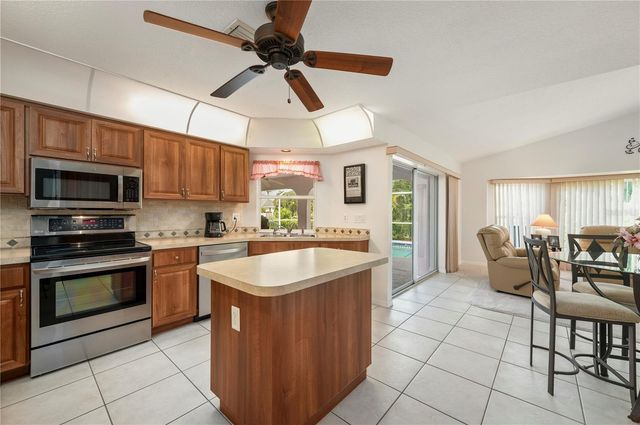 2231 HAMBURG LANE, Punta Gorda, FL 33983