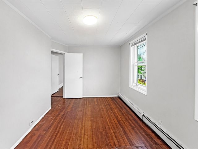 72 Leyden St, Boston, MA 02128