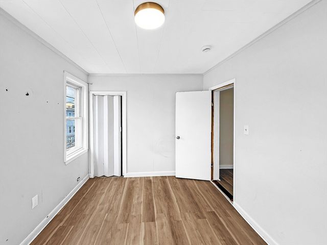 72 Leyden St, Boston, MA 02128