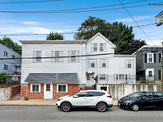 72 Leyden St, Boston, MA 02128
