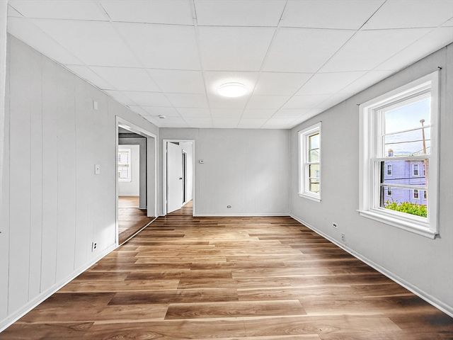 72 Leyden St, Boston, MA 02128