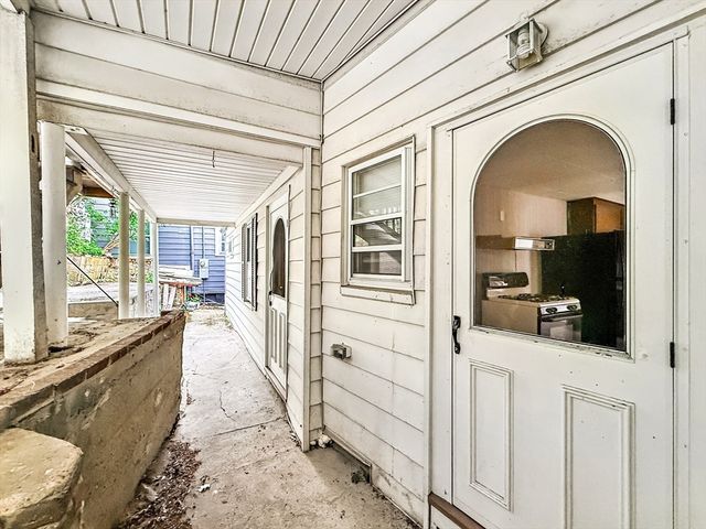 72 Leyden St, Boston, MA 02128