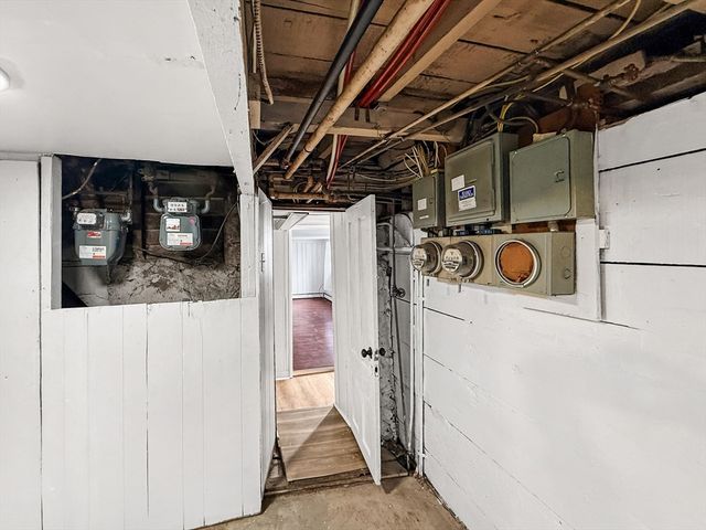 72 Leyden St, Boston, MA 02128