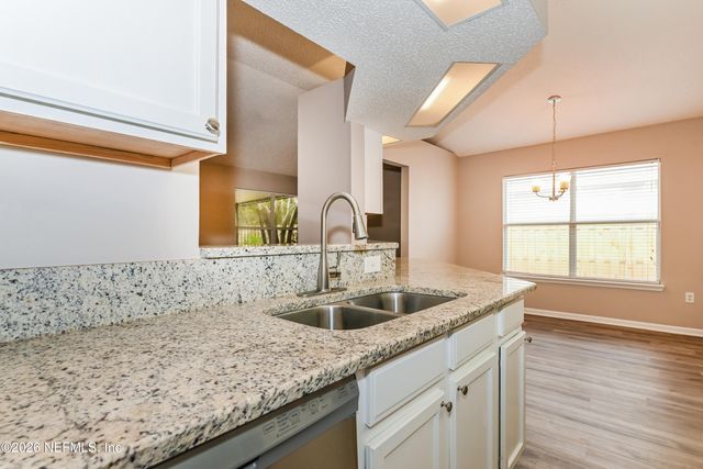 2028 LAS BRISAS Way W, Jacksonville, FL 32224