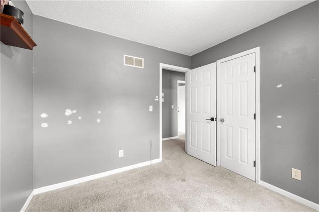 1915 NW 79th Street, Kansas City, MO 64151