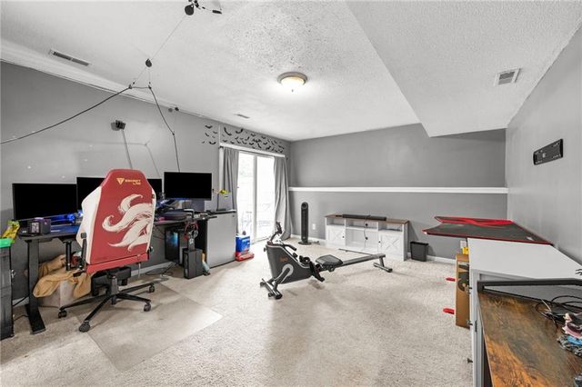1915 NW 79th Street, Kansas City, MO 64151