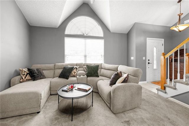 1915 NW 79th Street, Kansas City, MO 64151