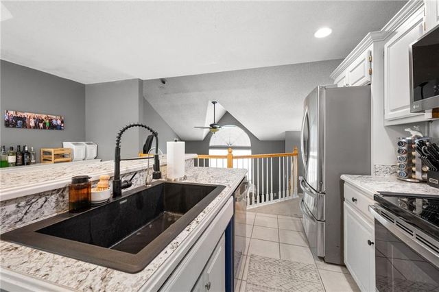 1915 NW 79th Street, Kansas City, MO 64151
