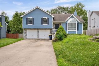 1915 NW 79th Street, Kansas City, MO 64151