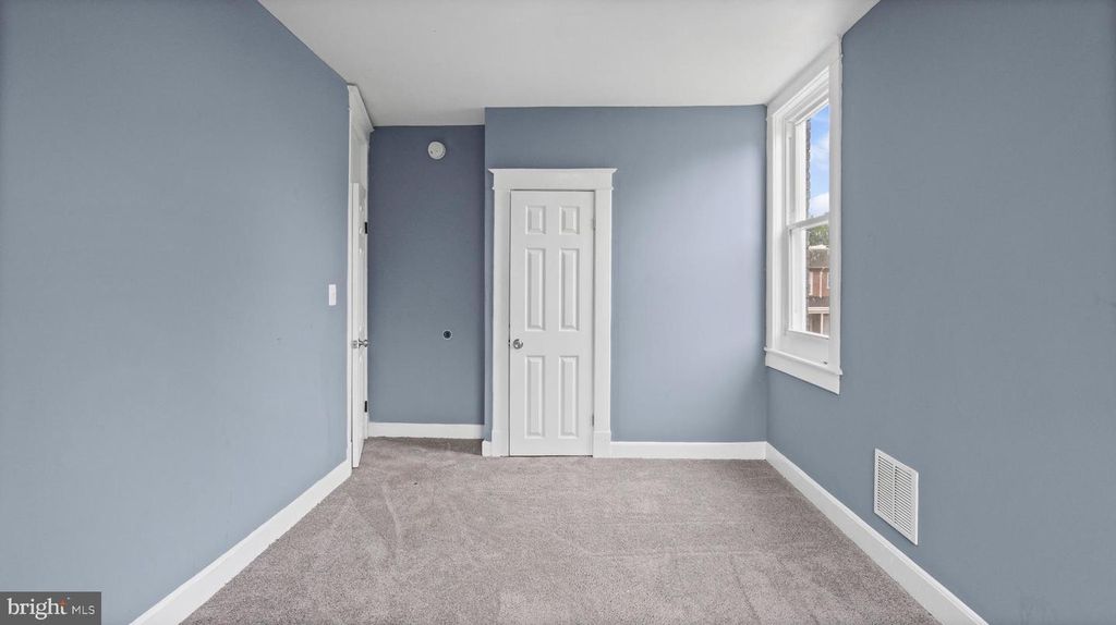 Image 27 of property listing at 2916 PRESBURY ST, Baltimore, MD 21216