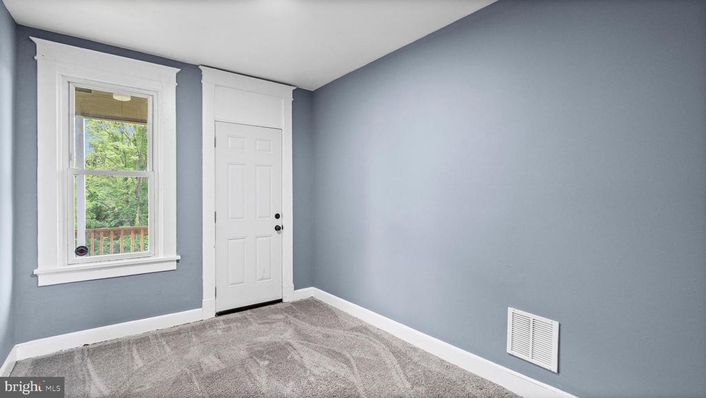 Image 28 of property listing at 2916 PRESBURY ST, Baltimore, MD 21216