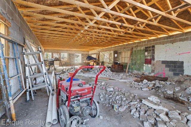 3548 Cleveland Street, Port Huron, MI 48060