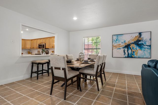 2518 Hightrail Drive, Carrollton, TX 75006