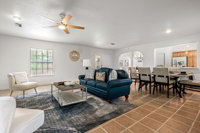 2518 Hightrail Drive, Carrollton, TX 75006