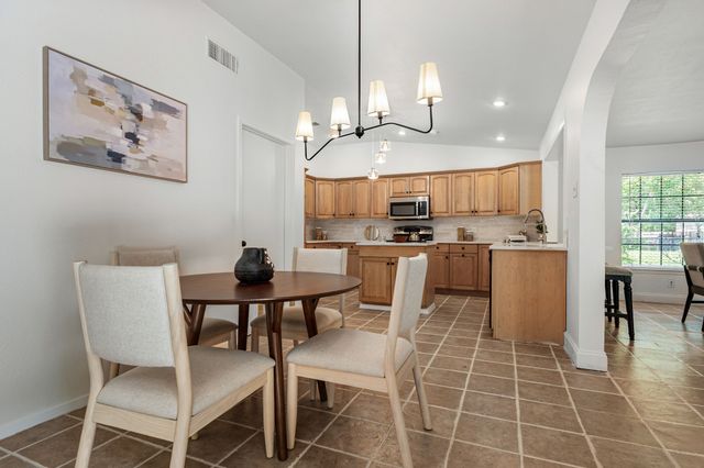 2518 Hightrail Drive, Carrollton, TX 75006