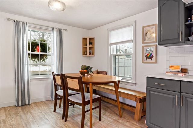 48 Rowe Avenue, Warwick, RI 02889