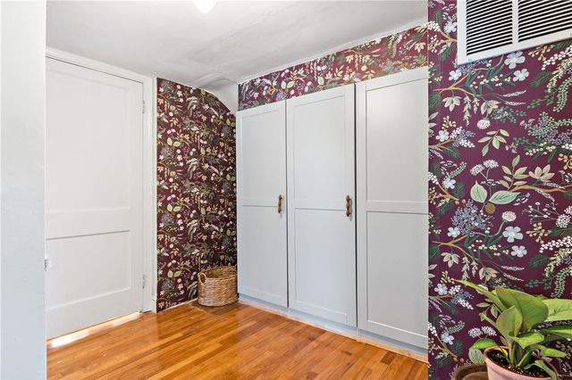 48 Rowe Avenue, Warwick, RI 02889