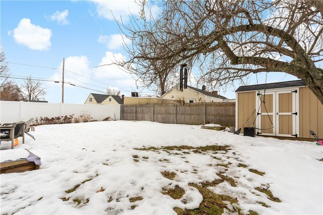 48 Rowe Avenue, Warwick, RI 02889