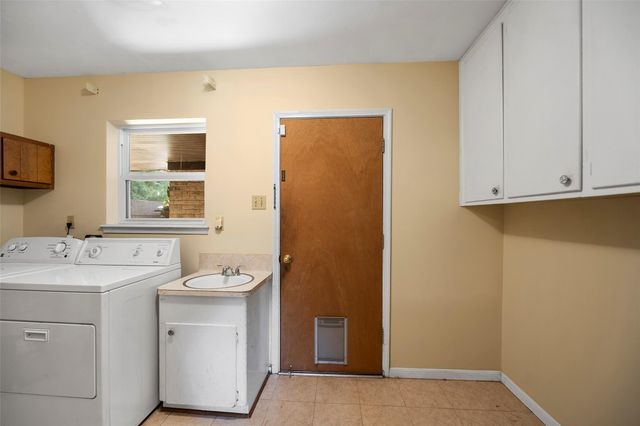 1102 Doral Lane, Houston, TX 77073