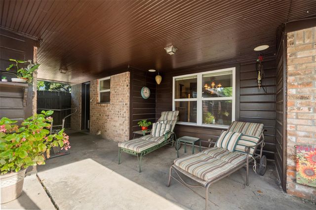 1102 Doral Lane, Houston, TX 77073