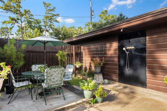 1102 Doral Lane, Houston, TX 77073