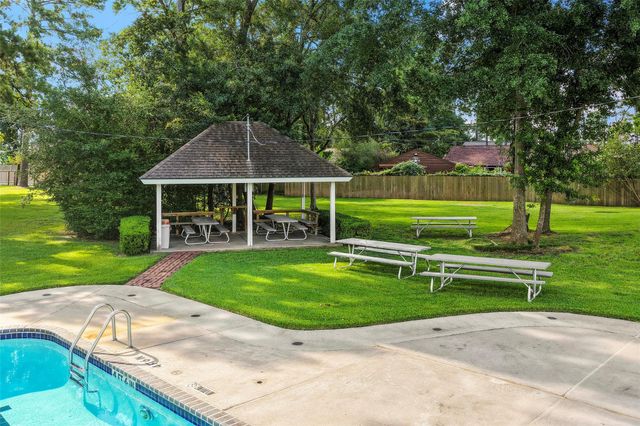 1102 Doral Lane, Houston, TX 77073