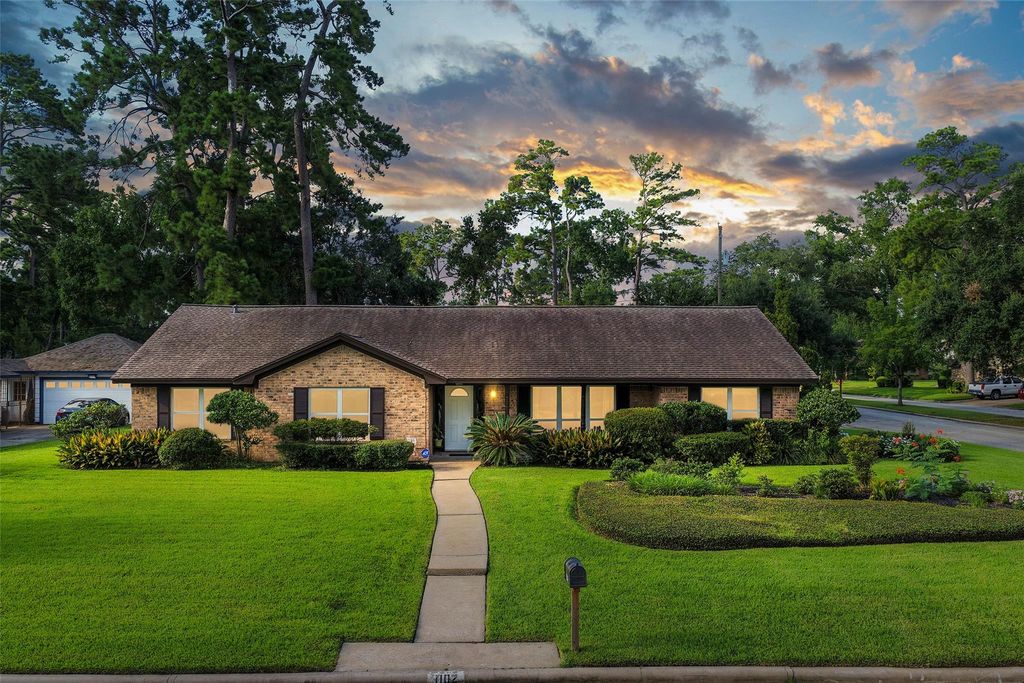 1102 Doral Lane, Houston, TX 77073