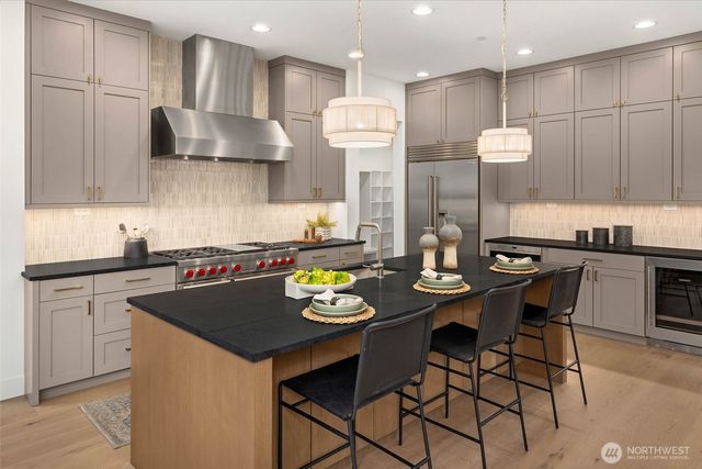 21045 SE 80th Street, Issaquah, WA 98027