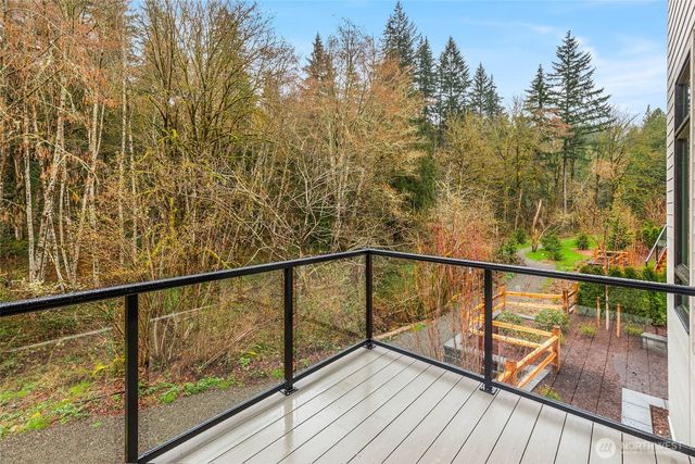 21045 SE 80th Street, Issaquah, WA 98027