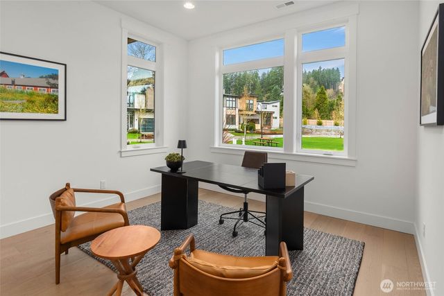 21045 SE 80th Street, Issaquah, WA 98027