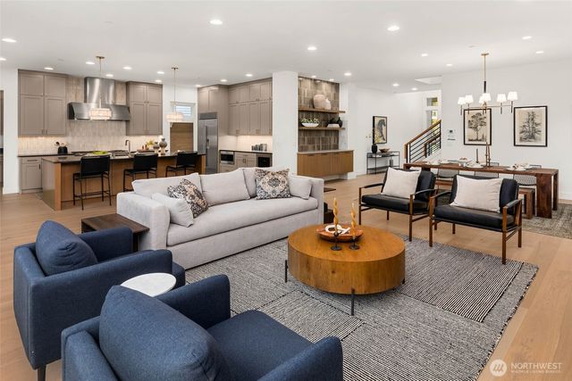 21045 SE 80th Street, Issaquah, WA 98027